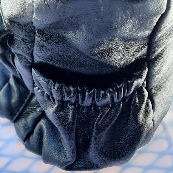 COPY - 90s ELDA Embroidered Crossbody Soft PU Leather purse - Picture 4 of 4